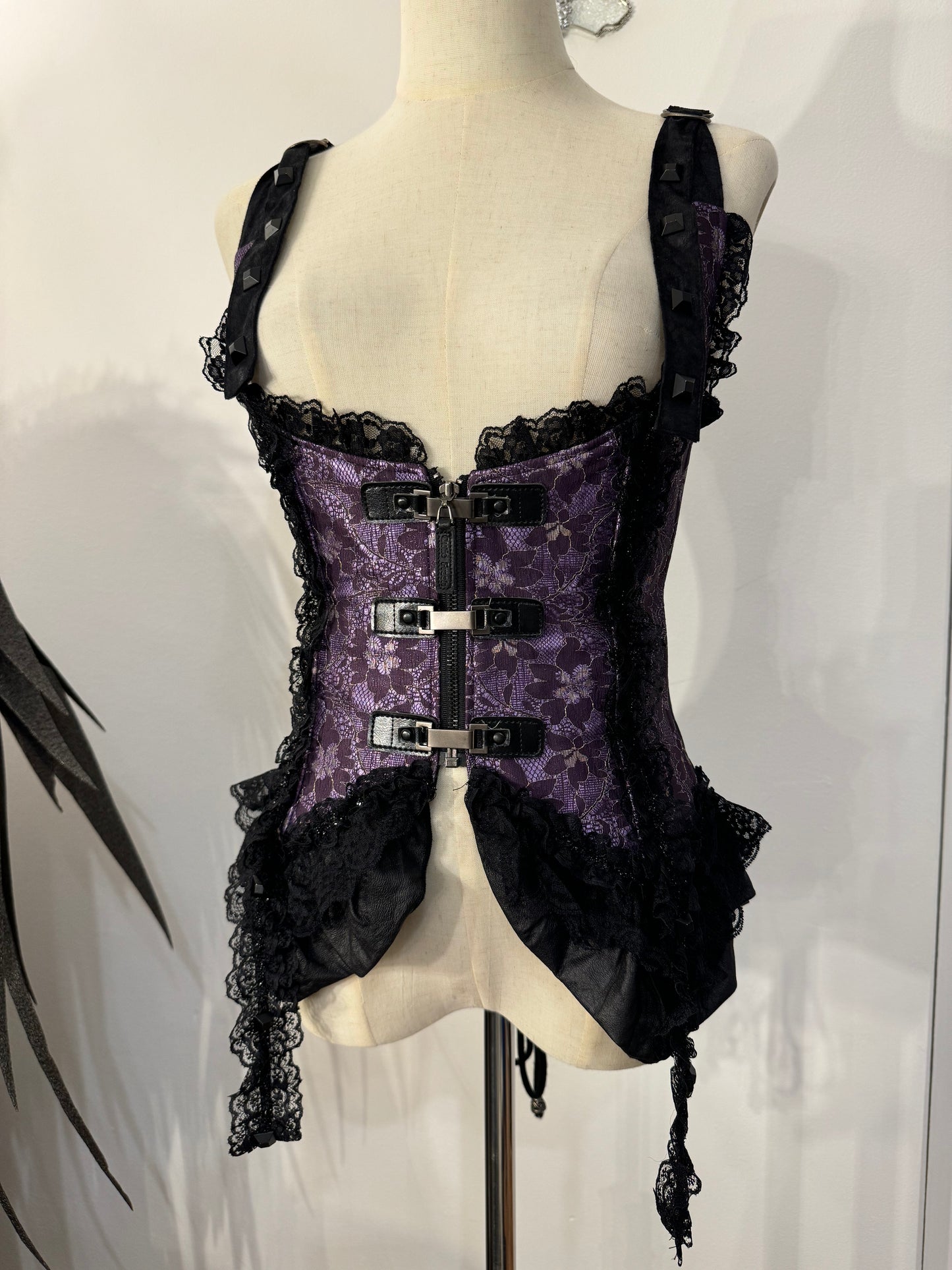 Qutie Frash Purple Lace Corset