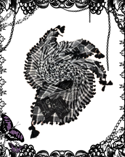 h.Naoto Plaid Tassle Scarf