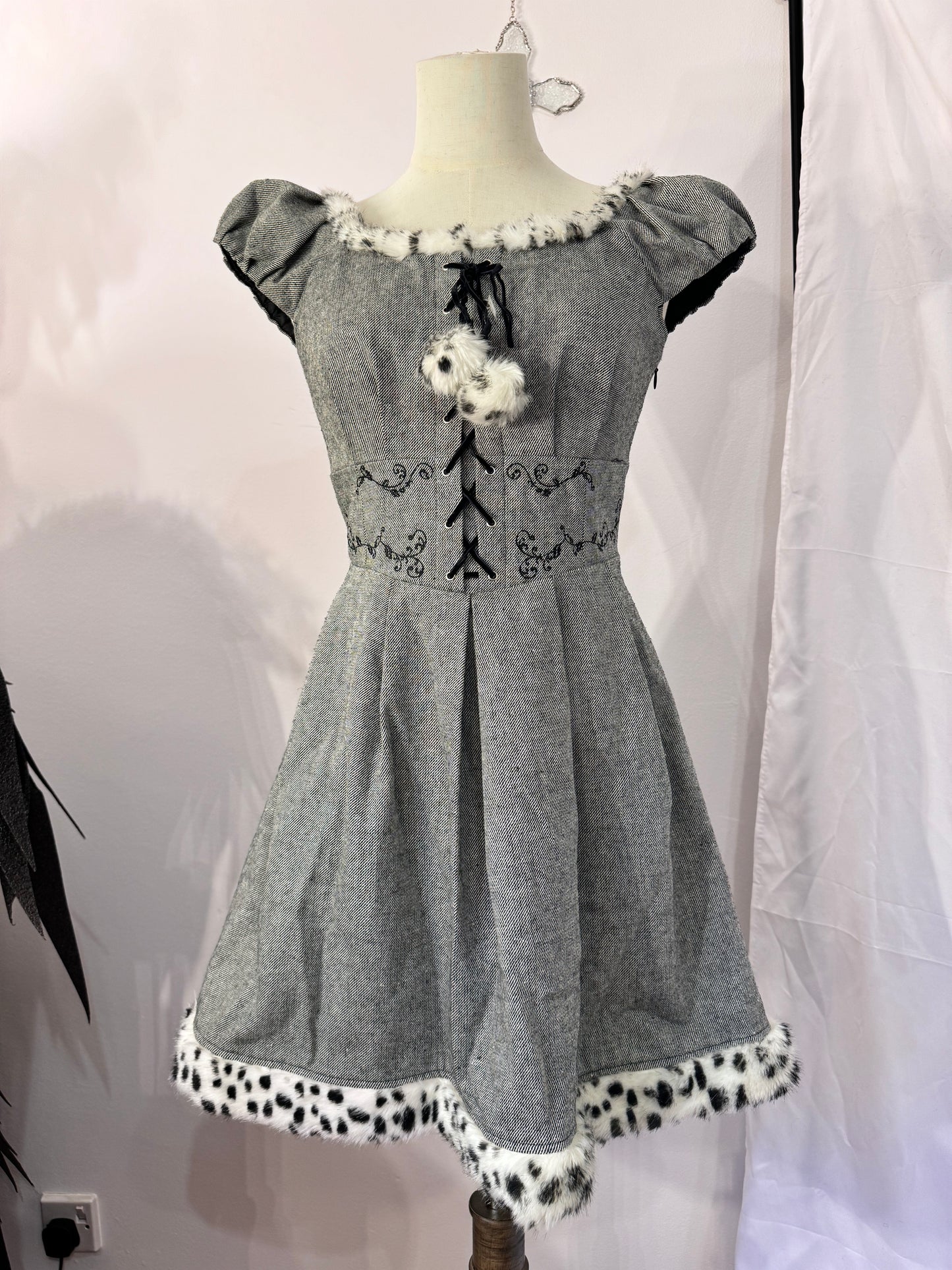 Secret Honey Fur Collar Lace-Up Dress