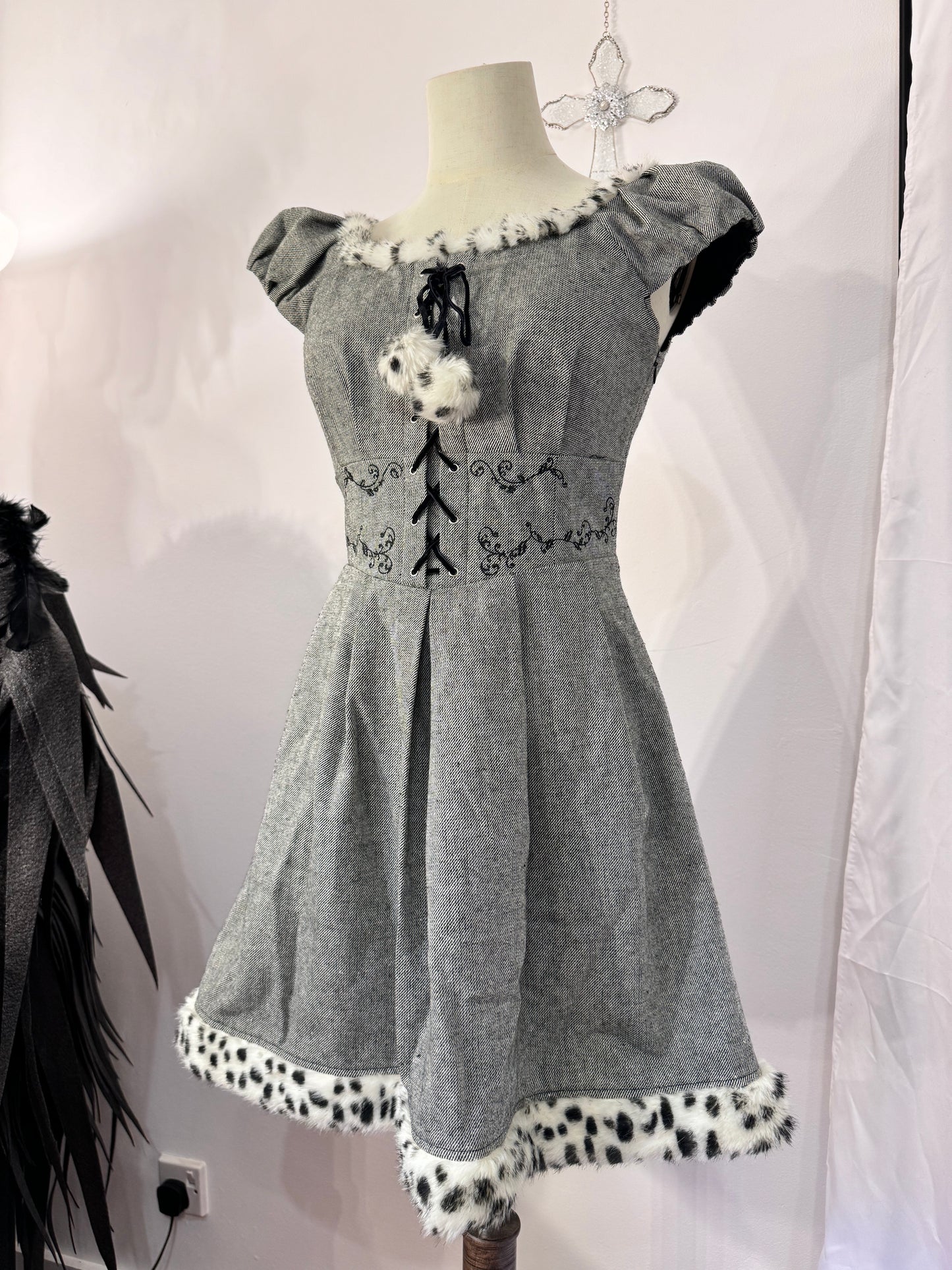 Secret Honey Fur Collar Lace-Up Dress