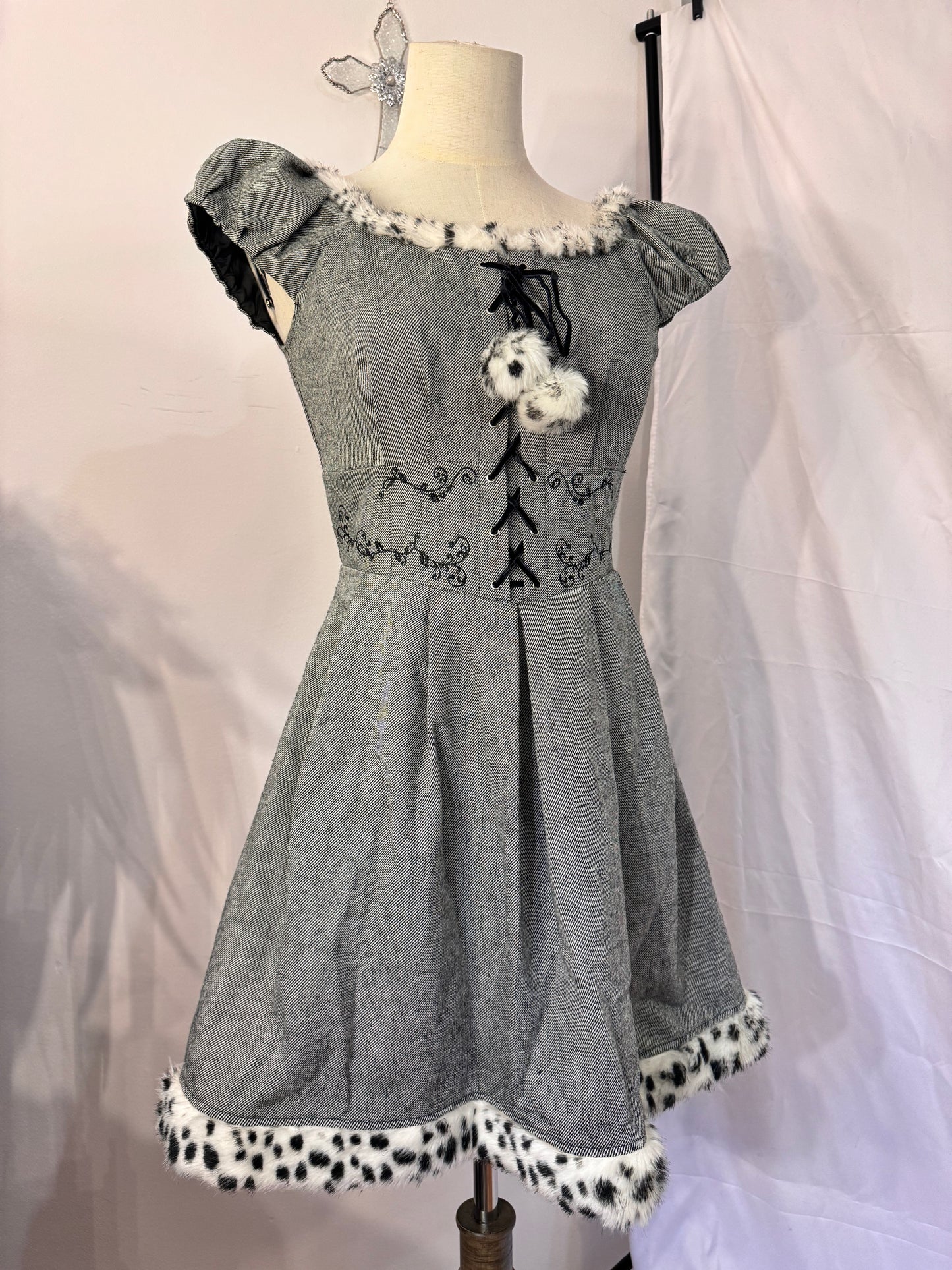 Secret Honey Fur Collar Lace-Up Dress