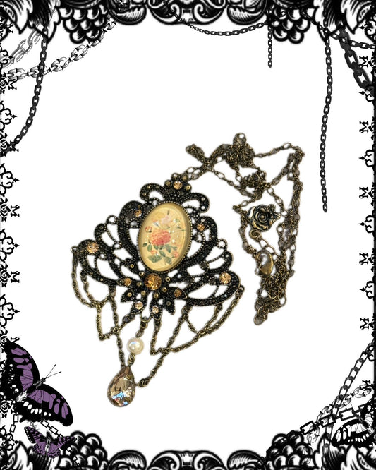 Axes Femme Floral Pendant Necklace